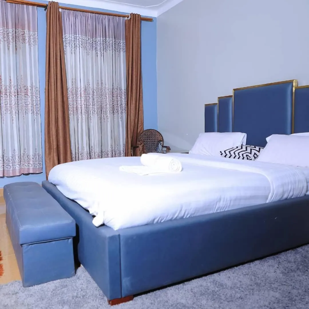 Buddiez Platinum Hotel 캄팔라